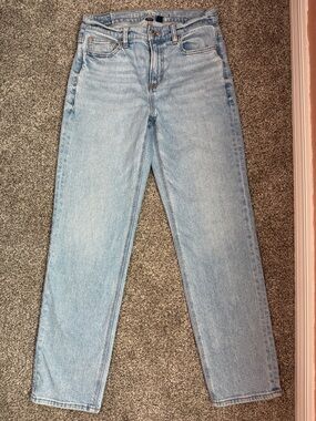 American Eagle Outfitters Women’s Super High Rise Straight Leg Jeans Sz 4